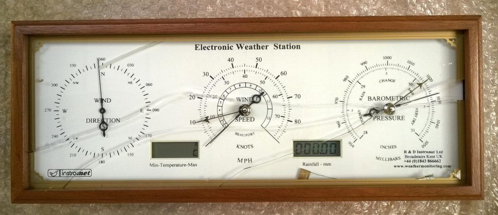 Climatica Dual weather station service return with broken front glass.